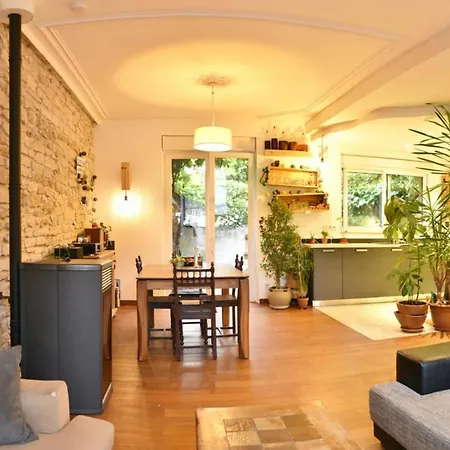 Chaleureuse Maison Nanceienne Tatil Evi *